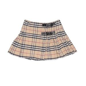 BURBERRY size 8 year / 128  iconic skirt with leather closure in excellent cond